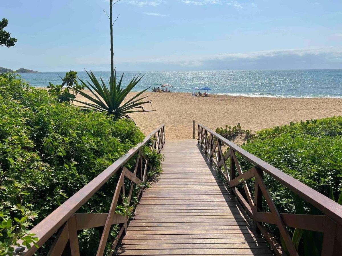 Casa Pe Na Areia Em Paradisiaca * Balneario Camboriu